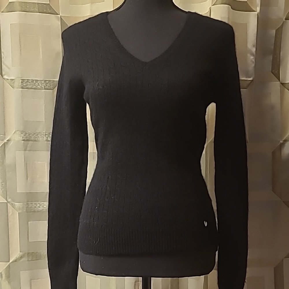 Black Cashmere V-Neck Women's Sweater. Fits like a S.